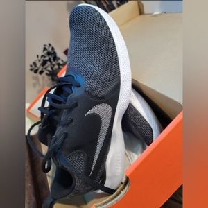 Nike flex sneakers , woman's size 8.5 wide with